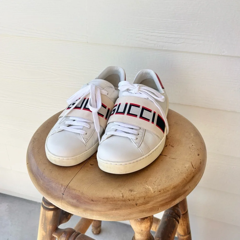 GUCCI Calfskin Stripe Men’s New Ace Sneakers New Mystic White Ecru Red Flame